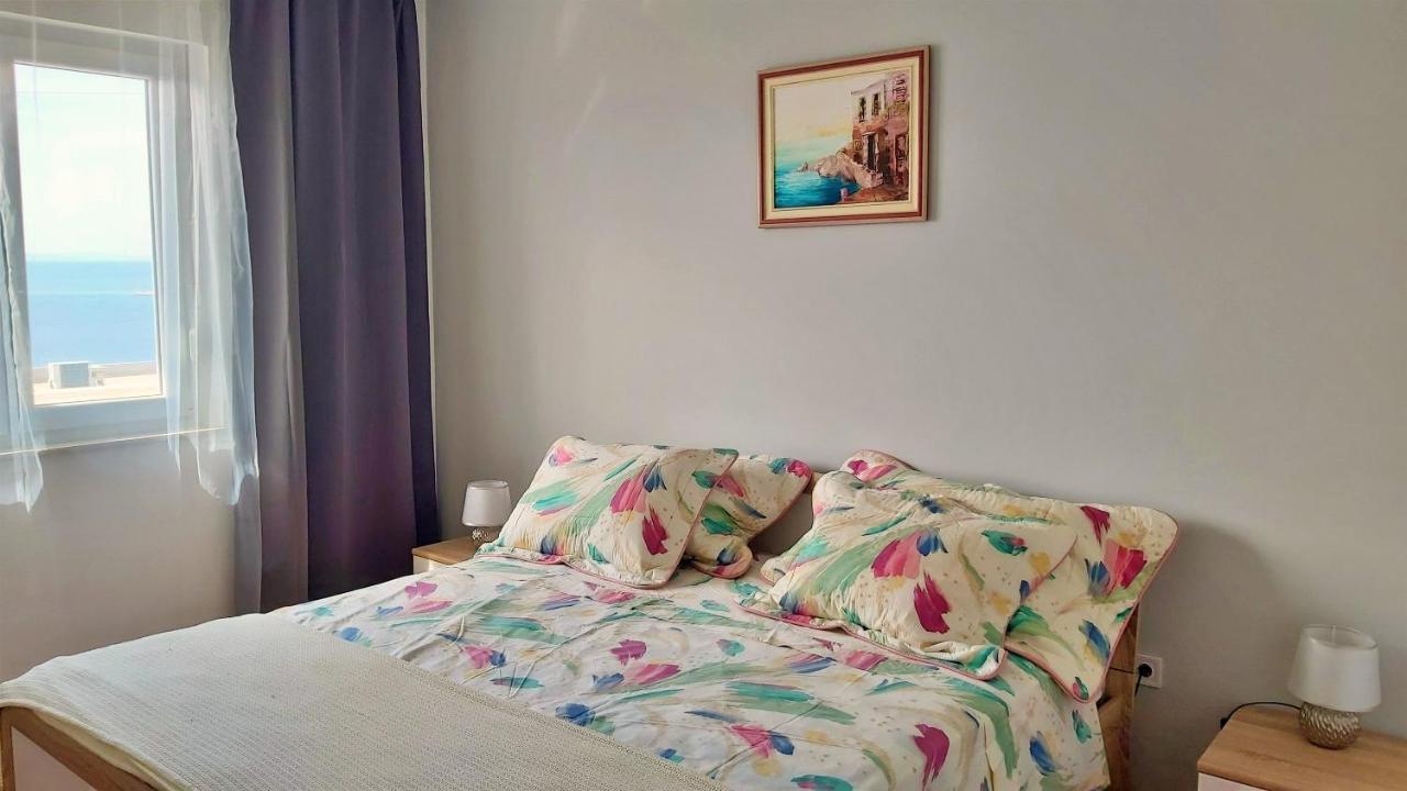 Apartment Cedo Omiš Kültér fotó