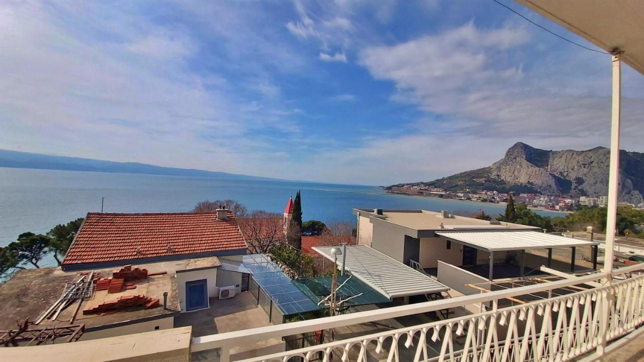 Apartment Cedo Omiš Kültér fotó